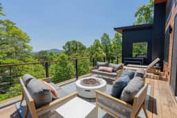 The Eyrie | Luxe Mountain Retreat | Hot Tub | View - Image 2